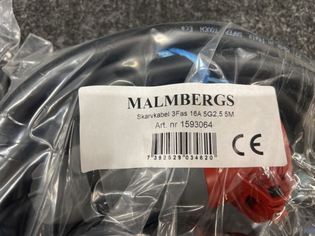 1462077-2 2 pcs. Malmbergs 3-Phase 16A 5G2.5 - 5M Extension Cables