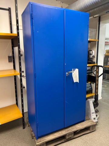 1461547-1 Sheet metal cabinet with code lock