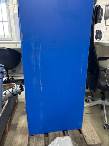 1461547-5 Sheet metal cabinet with code lock