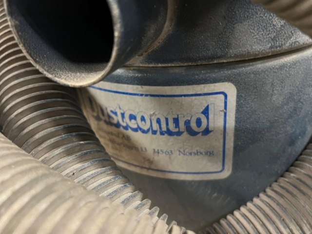 1426846-3 Dammsugare