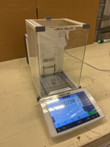 1435562-2 Analytisk laboratorievåg - Mettler Toledo XPR105DR