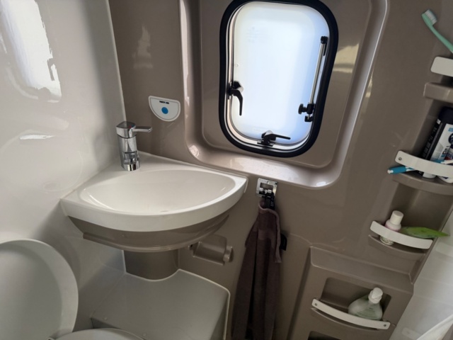 1460235-17 Hobby Vantana K 65 ET ONTOUR EDITION Long bed 2022