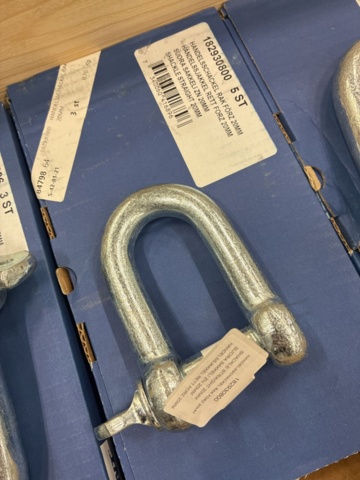 1462109-4 Shackles & carabiners, Gigant