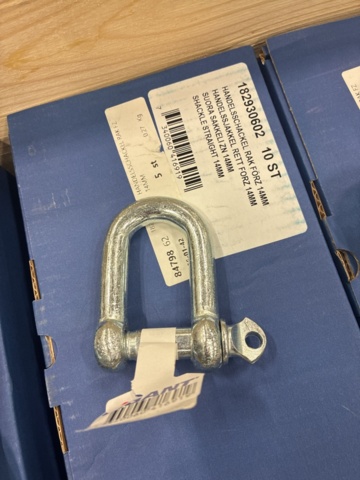 1462109-7 Shackles & carabiners, Gigant