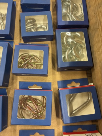 1462110-3 Ring pins, locking plates, wire locks, S-hooks, spring pins, etc.