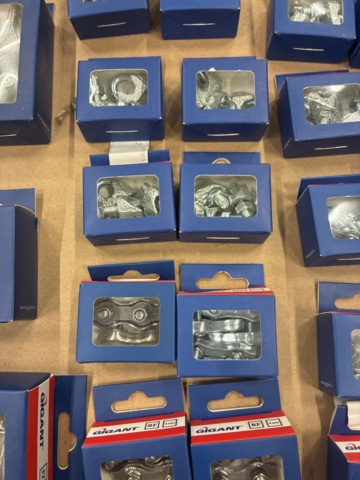 1462110-15 Ring pins, locking plates, wire locks, S-hooks, spring pins, etc.