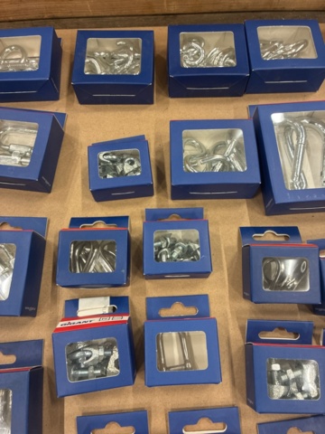 1462110-16 Ring pins, locking plates, wire locks, S-hooks, spring pins, etc.