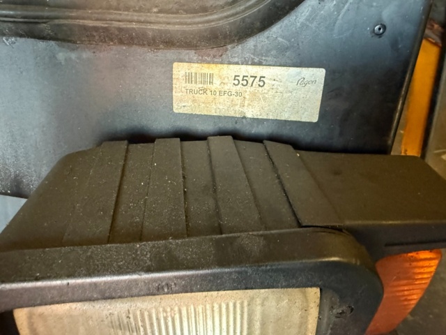 1460237-15 Motviktstruck Yale DFG 30 1995  "3000kg"