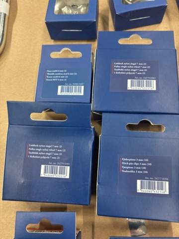 1462111-19 Ring cotter pins, spring pins, rope blocks, shackles etc.