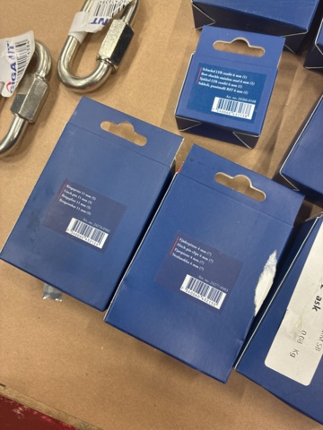 1462111-20 Ring cotter pins, spring pins, rope blocks, shackles etc.