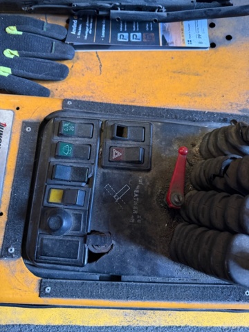 1460237-22 Motviktstruck Yale DFG 30 1995  "3000kg"