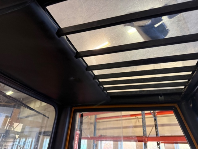 1460237-24 Motviktstruck Yale DFG 30 1995  "3000kg"