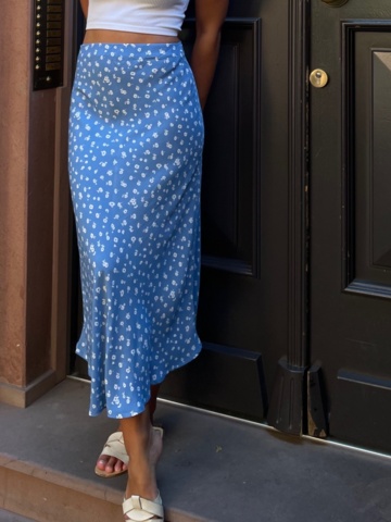 1441415-9 Lot of clothes from Realness AB bankruptcy estate