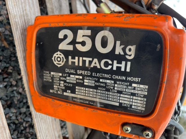 1426865-4 Pelarsvänkran 250 kg