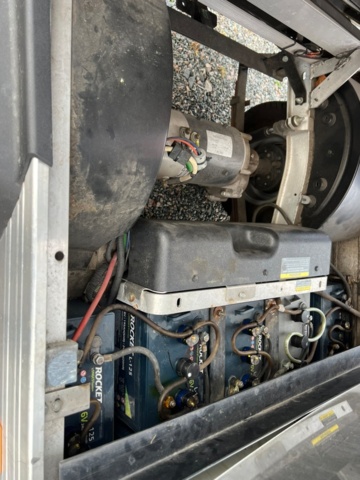 1426884-15 Electric transport vehicle Club Car Carryall 500