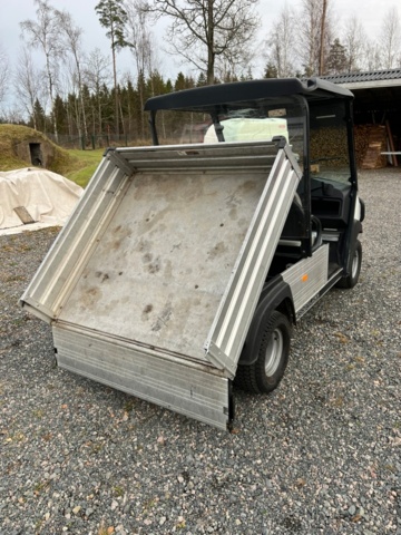 1426884-18 Electric transport vehicle Club Car Carryall 500