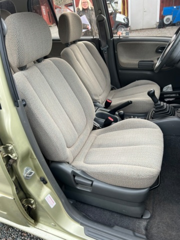 1426885-14 Suzuki Grand Vitara 5-door 2.5 4WD Manual, 144hp, -2000