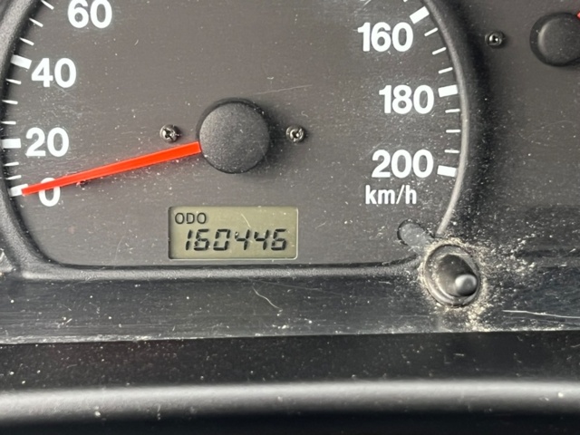 1426885-18 Suzuki Grand Vitara 5-door 2.5 4WD Manual, 144hp, -2000