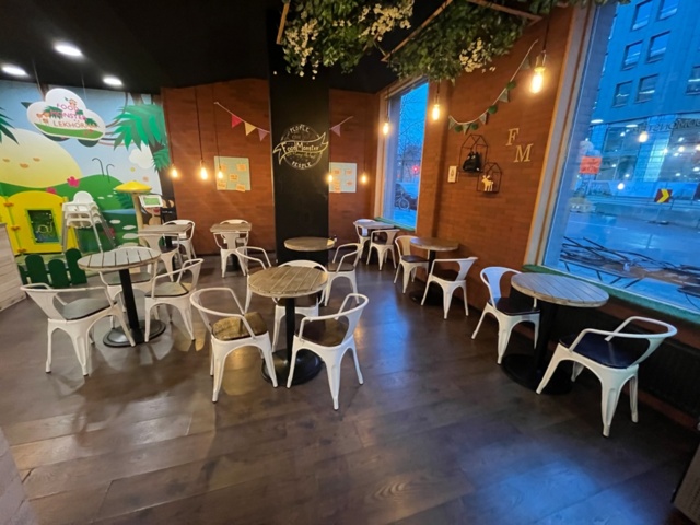 1462391-5 Restaurant furniture, serving counter, play area, outdoor furniture