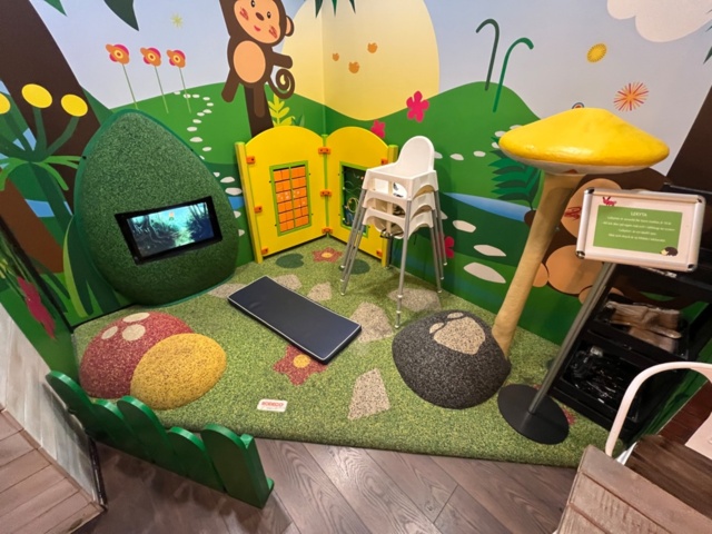 1462391-6 Restaurant furniture, serving counter, play area, outdoor furniture