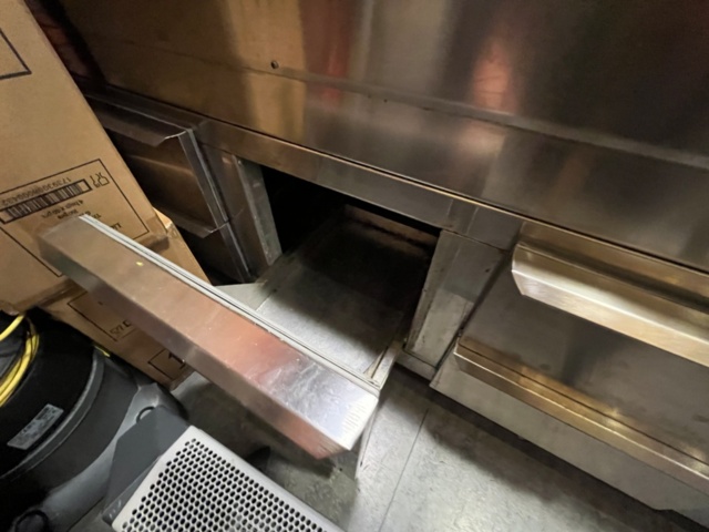 1462394-3 Displaydisk med glasfront