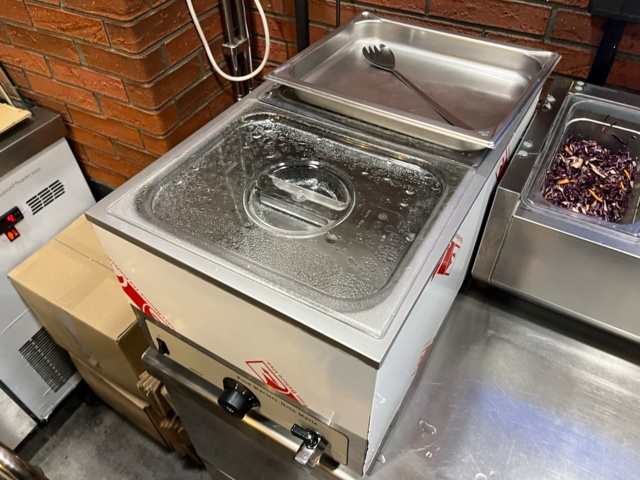 1462395-3 Diverse restaurangmaskiner och tillbehör