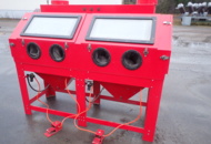 1462440 Dubbelt blästerskåp