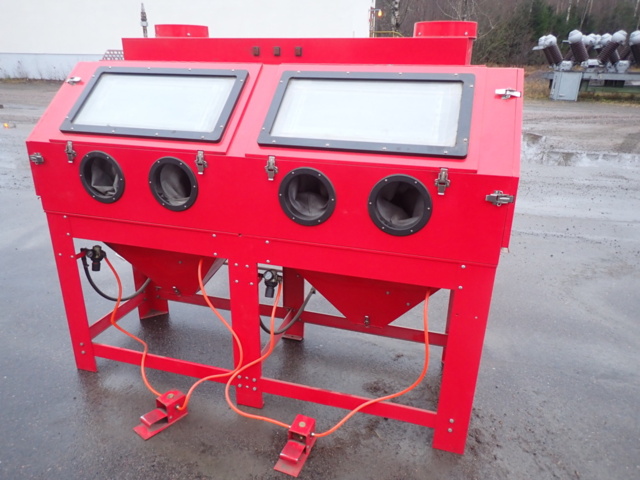 1462440-1 Dubbelt blästerskåp