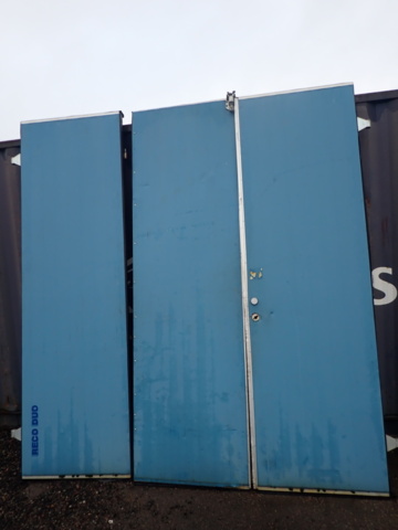 1462441-3 Vikbar port