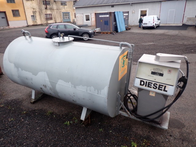 1462442-2 Dieseltank med pump