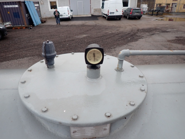 1462442-5 Dieseltank med pump