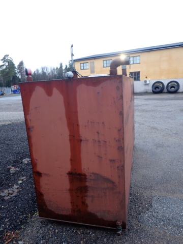 1462443-4 Dieseltank