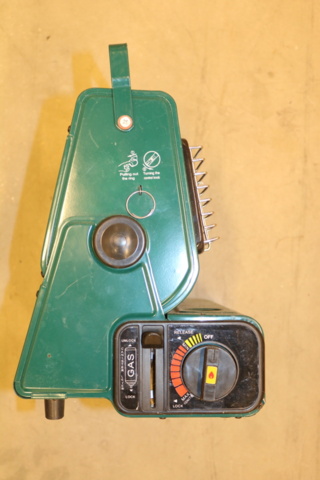 1416735-21 Arbetsbänk och elsaker