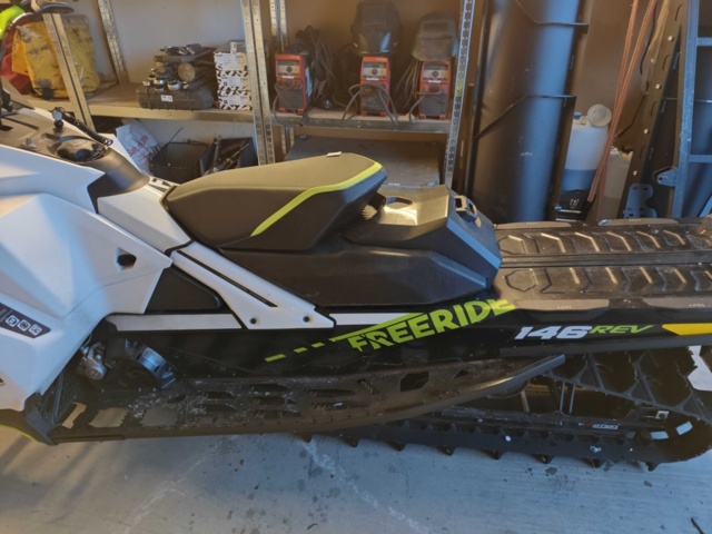 1462390-32 Ski-Doo Freeride 146, 850 E-tec 156hk, 2018 Endast 201 mil!