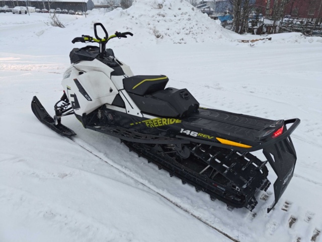 1462390-7 Ski-Doo Freeride 146, 850 E-tec 156hk, 2018 Endast 201 mil!