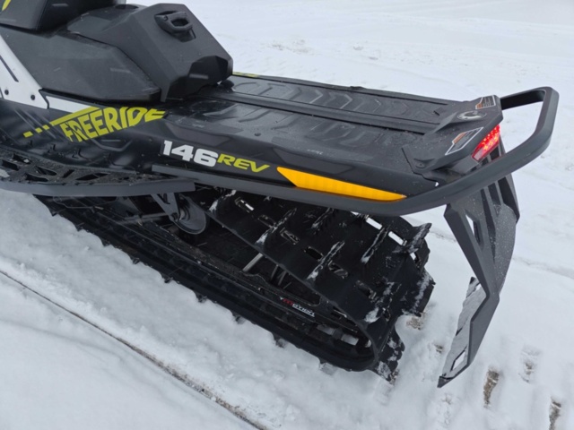 1462390-9 Ski-Doo Freeride 146, 850 E-tec 156hk, 2018 Endast 201 mil!