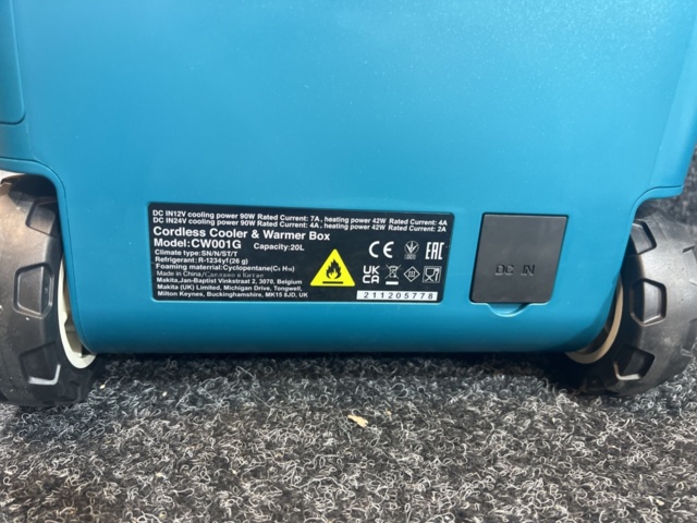 1431601-3 Kyl- och värmebox - Makita CW001G