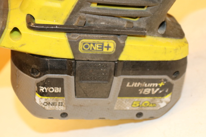 1416736-30 Ryobi One + paket med 7 maskiner