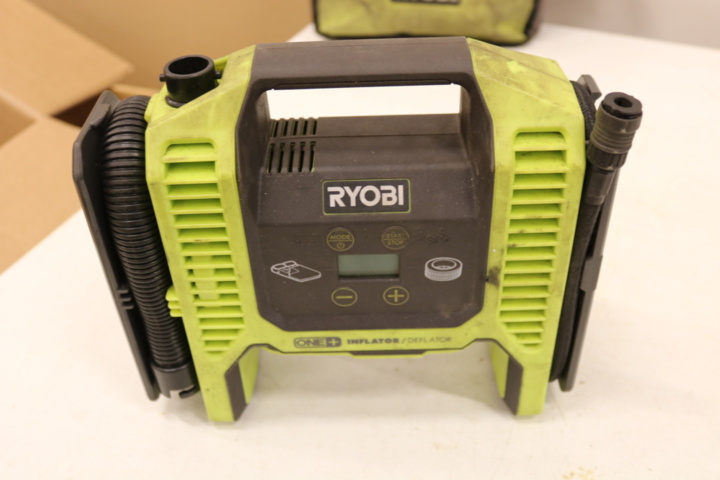 1416736-35 Ryobi One + paket med 7 maskiner