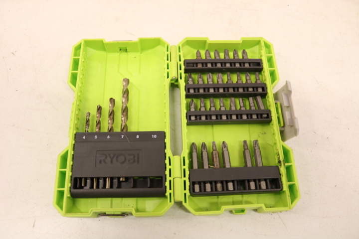 1416736-44 Ryobi One + paket med 7 maskiner