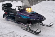 992773 Snöskoter Polaris Indy Ulta Touring -1997