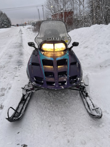 992773-6 Snöskoter Polaris Indy Ulta Touring -1997