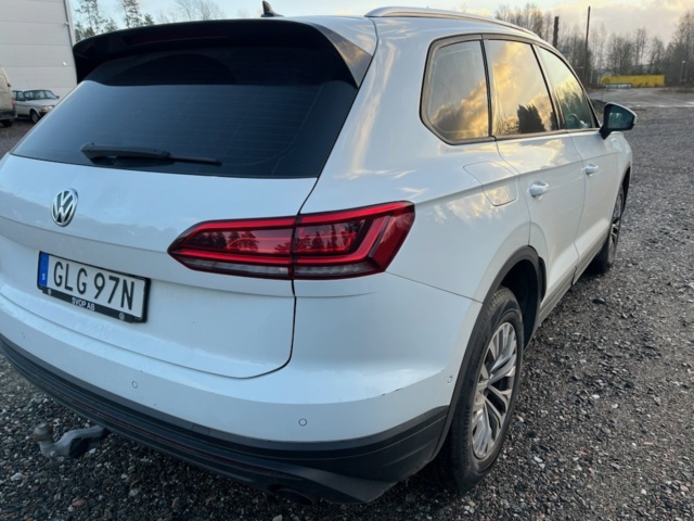 1462406-6 Volkswagen Touareg 3.0 V6 TDi 2020 Reparationsobjekt