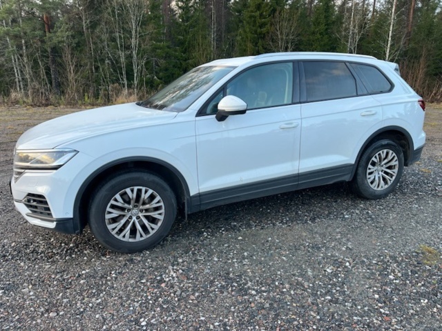 1462406-2 Volkswagen Touareg 3.0 V6 TDi 2020 Reparationsobjekt