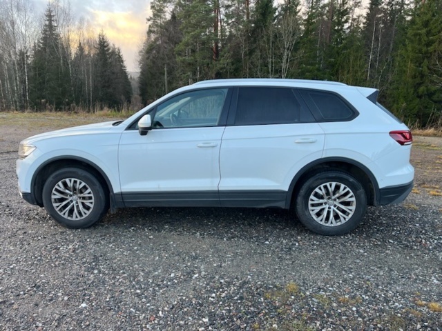 1462406-4 Volkswagen Touareg 3.0 V6 TDi 2020 Reparationsobjekt