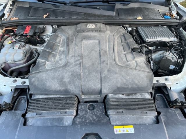 1462406-20 Volkswagen Touareg 3.0 V6 TDi 2020 Reparationsobjekt