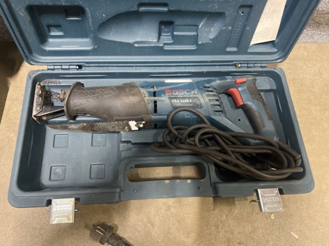 1431603-7 Various tools 12 pcs - Bosch, Makita, DeWalt, etc.