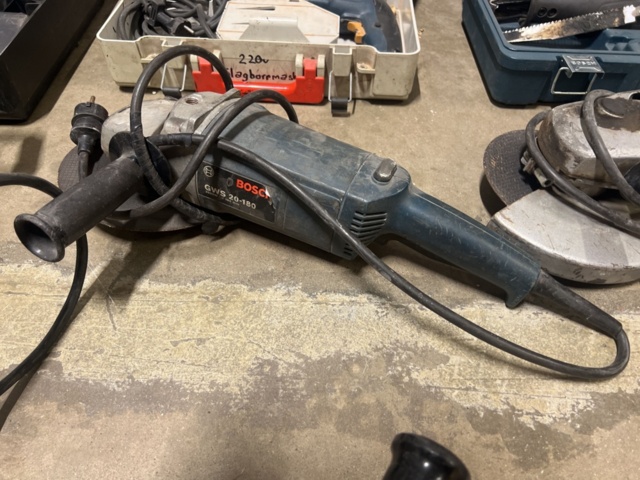 1431603-10 Various tools 12 pcs - Bosch, Makita, DeWalt, etc.