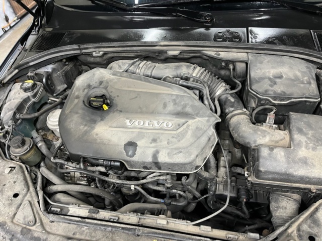 1462408-15 Volvo V70 T4F Powershift 2012 Repair item