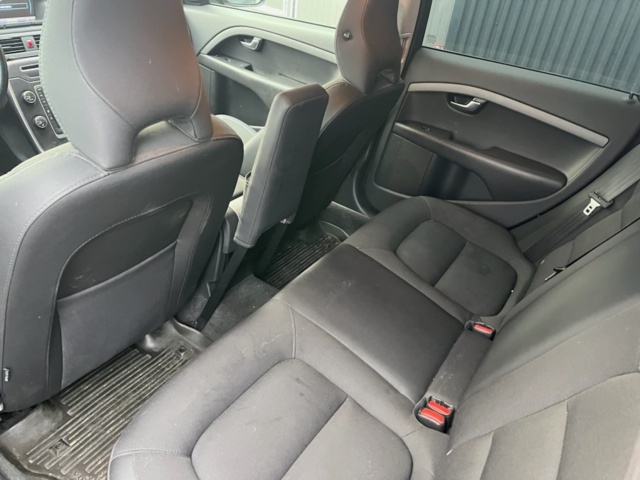 1462408-22 Volvo V70 T4F Powershift 2012 Repair item